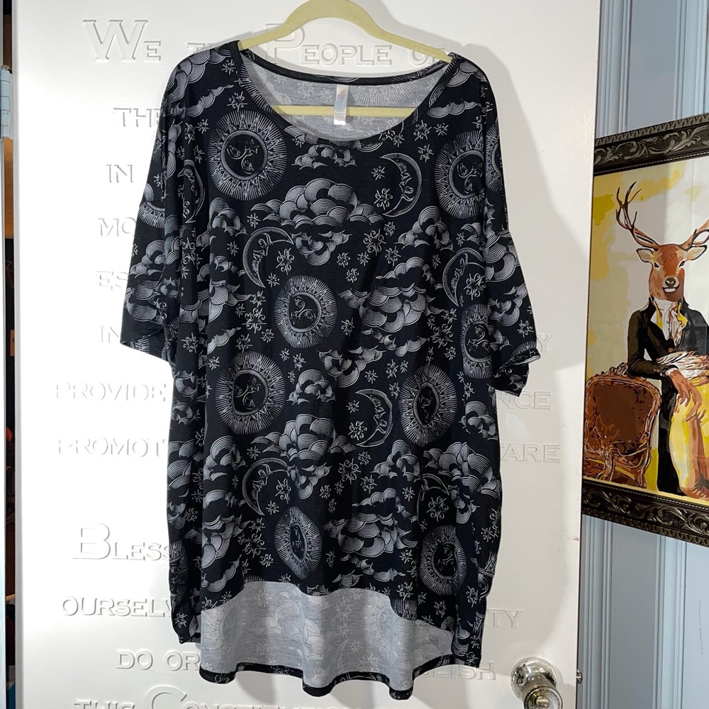 LLR Irma 3x- Short sleeved high-low tunic